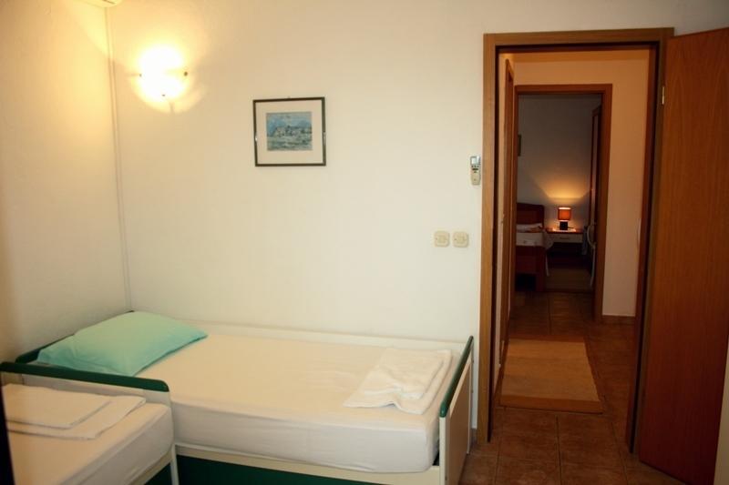 Apartments Mandic Tučepi Szoba fotó