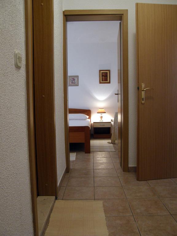 Apartments Mandic Tučepi Szoba fotó